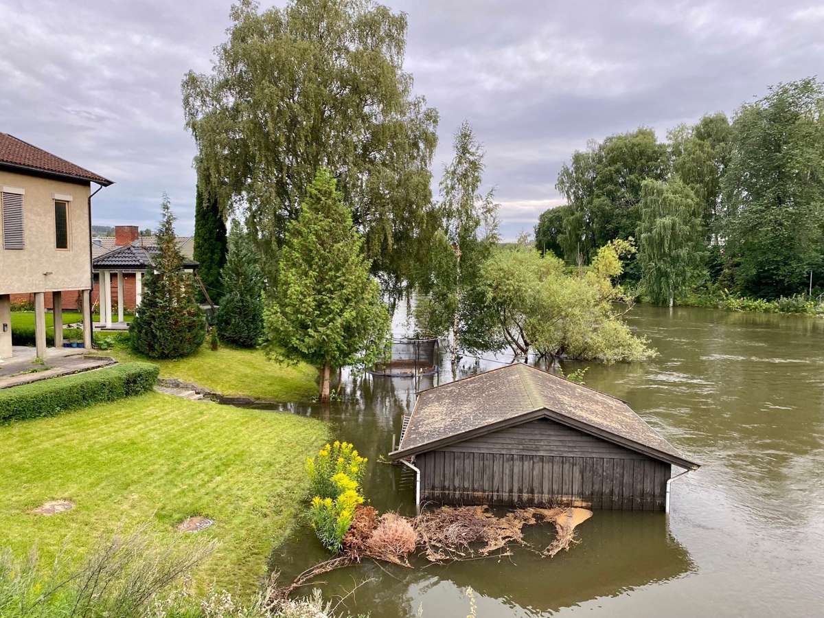 Flom Hønefoss.jpg