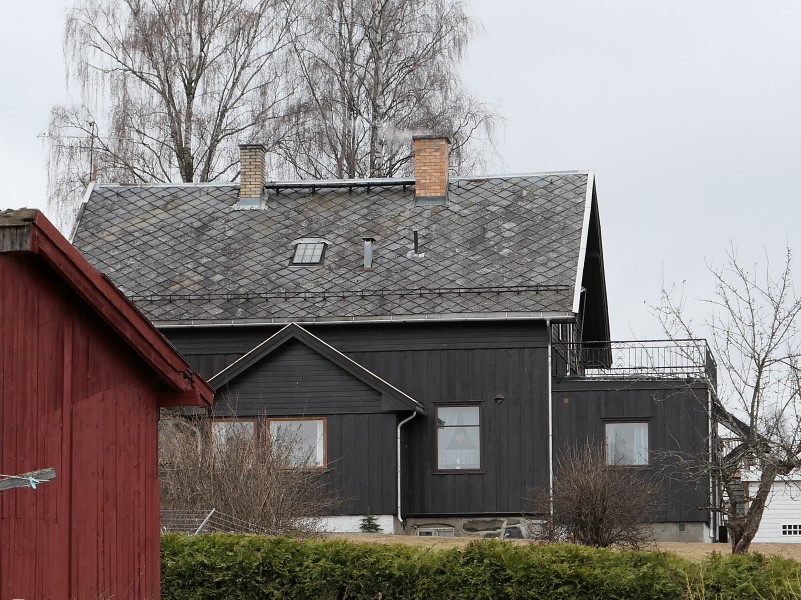 Vedlikehold: Hvis undertak og tekking er i god stand, er det tilstrekkelig å fjerne mose og skitt.