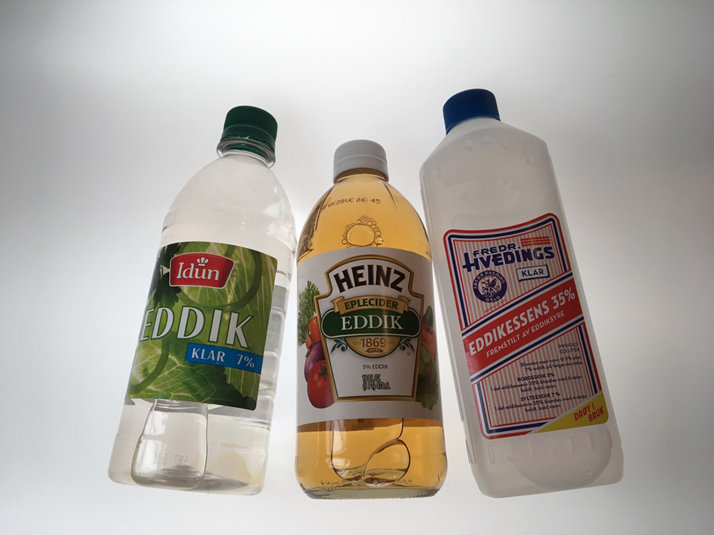Eddik er et fantastisk universalprodukt, i tillegg er det rimelig, spiselig og miljøvennlig. Foto: Kari Gjertrud Dølgaard