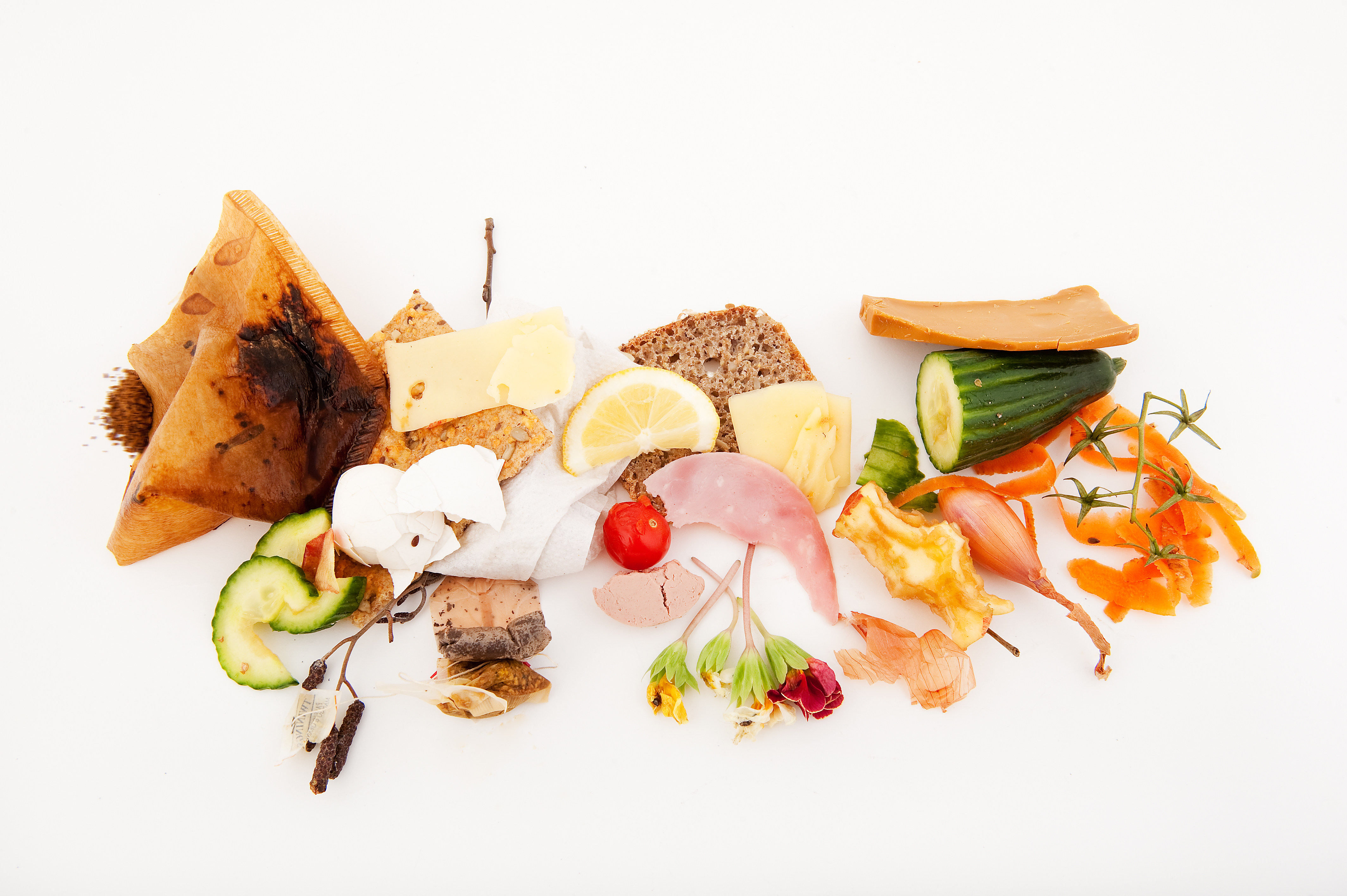 Er du av dem som må kjøpe jord på våren til potter og bed? Hva med å bruke vinteren til å lage din egen fantastiske kompostjord?