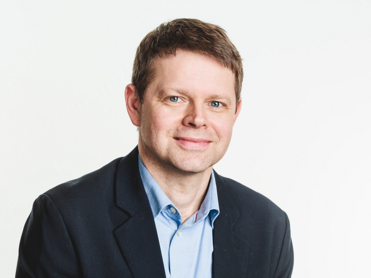 Advokat Anders Leisner i Huseierne forklarer hvorfor de nye boligsalgsreglene er en fordel for både selgere og kjøpere.