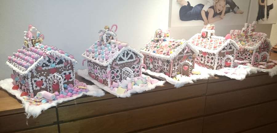 Vanja Blix Langsrud og venninne er fornøyd med årets resultat.