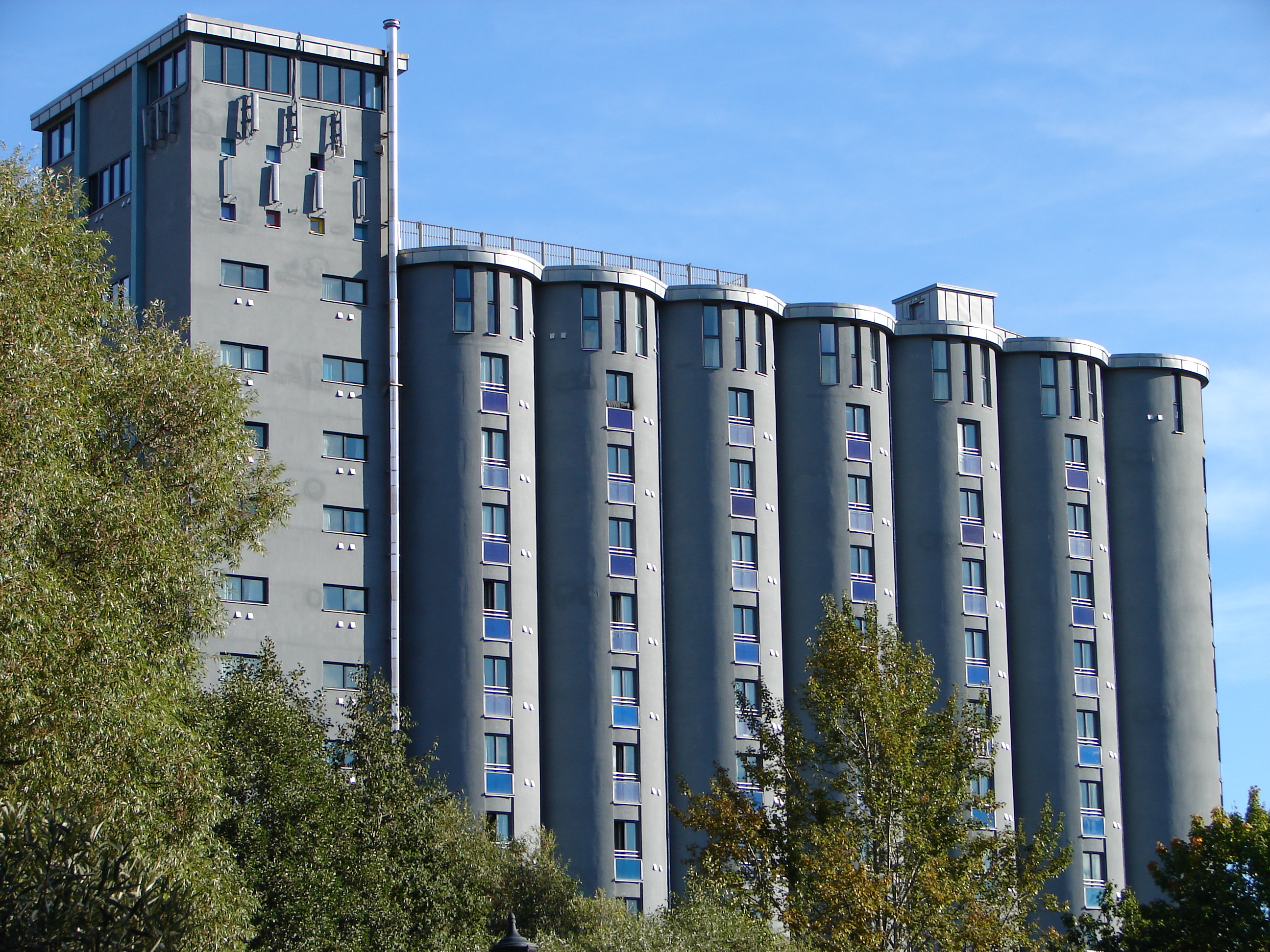 En gammel silo har blitt studentboliger i Oslo. Foto: John Cato Johansen / ScanstockPhoto