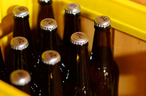 Ale: Ølet de brygger i dette borettslaget er av typen ale. Ale: Ølet de brygger i dette borettslaget er av typen ale.